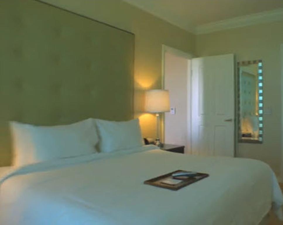 Jet Luxury At The Signature Apart-hotel