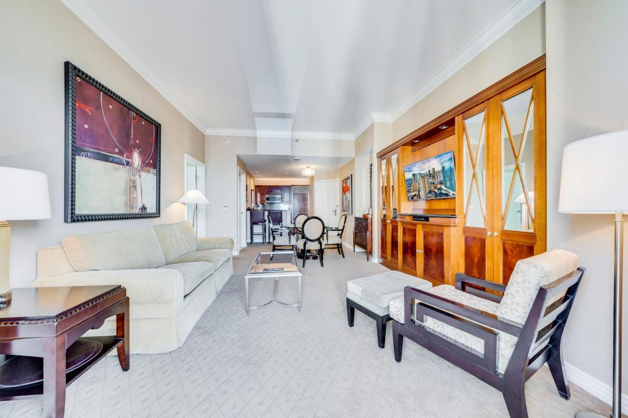Jet Luxury At The Signature Apart-hotel