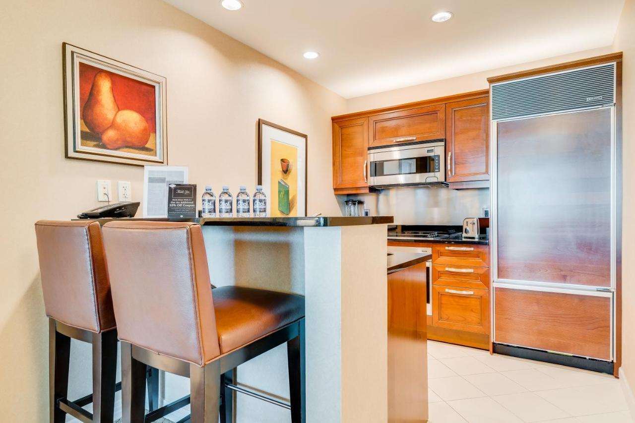 Jet Luxury At The Signature Apart-hotel 4*